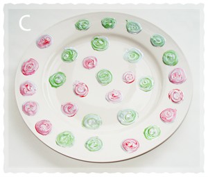 Easy To Make Christmas Ornaments: Painted Swirl Ornament